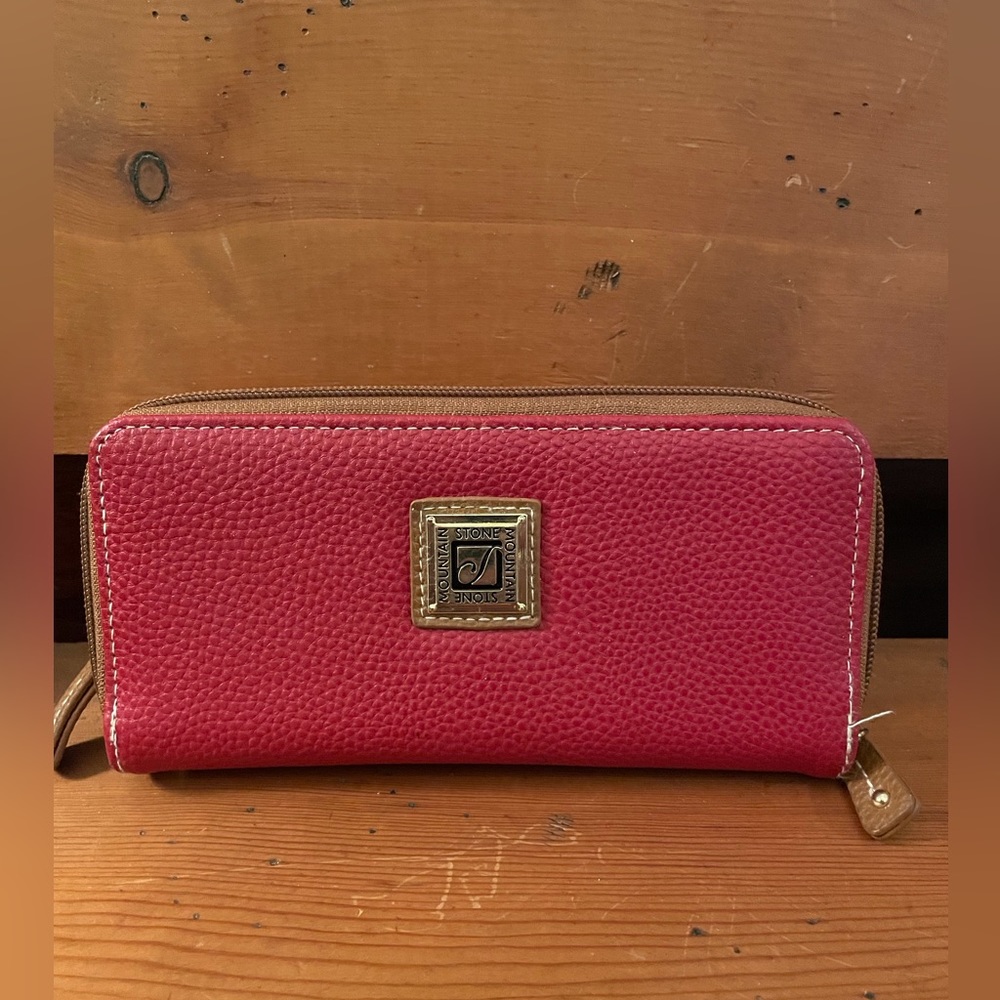 Stone Mountain wallet/clutch